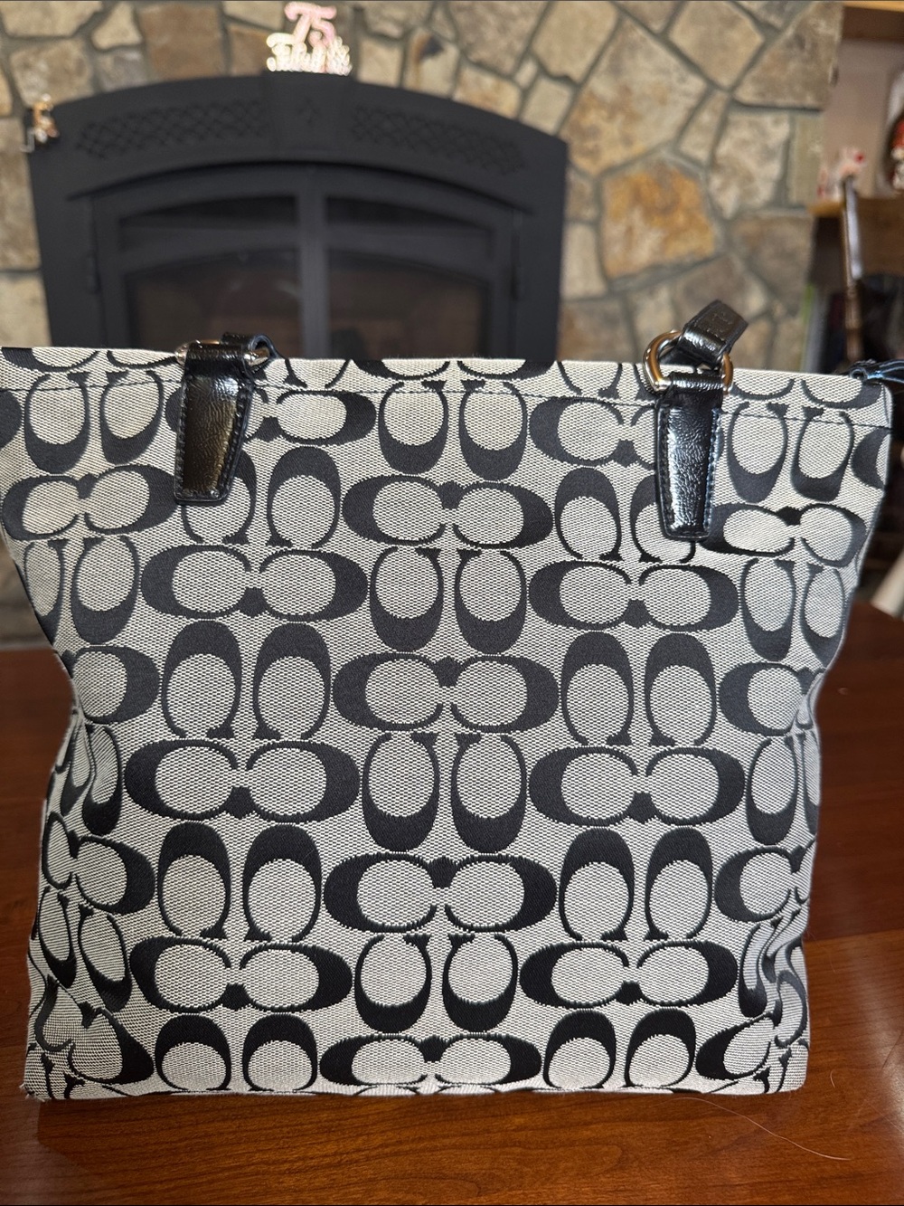 Coach Signature C Black/Silver Canvas Patent Leather Tote F28504 Pristine - Picture 3 of 7